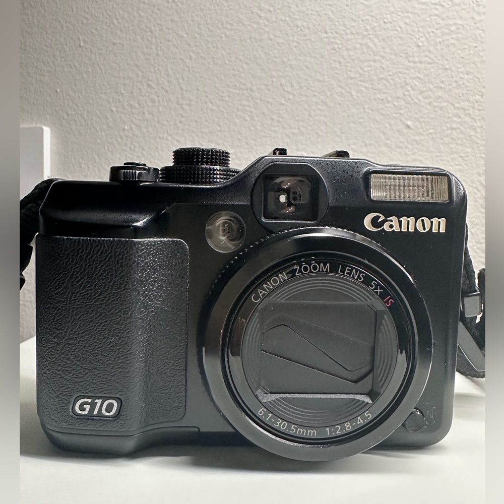Cannon PowerShot G10 14.7 MP Digital camera